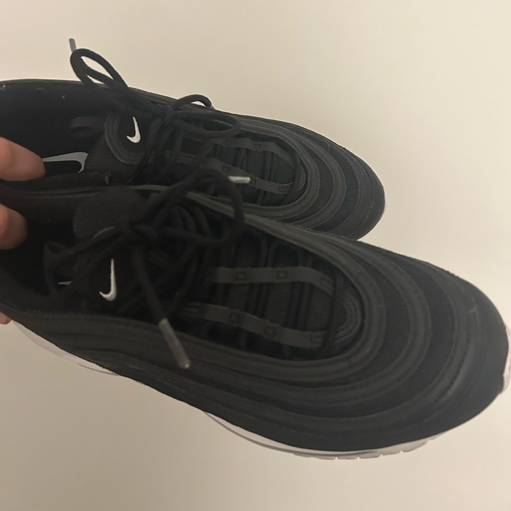 Black Airmax 97’s